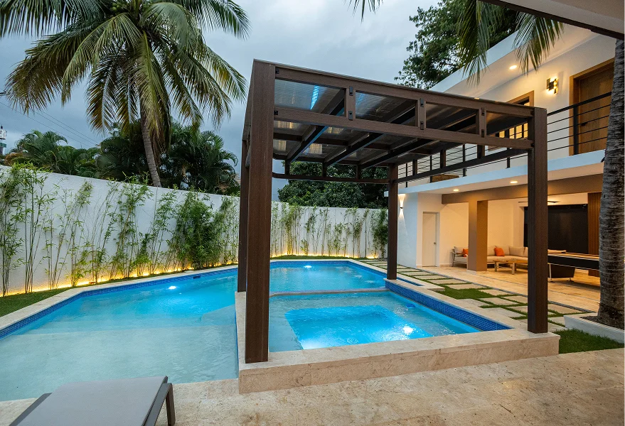 01 Pool
